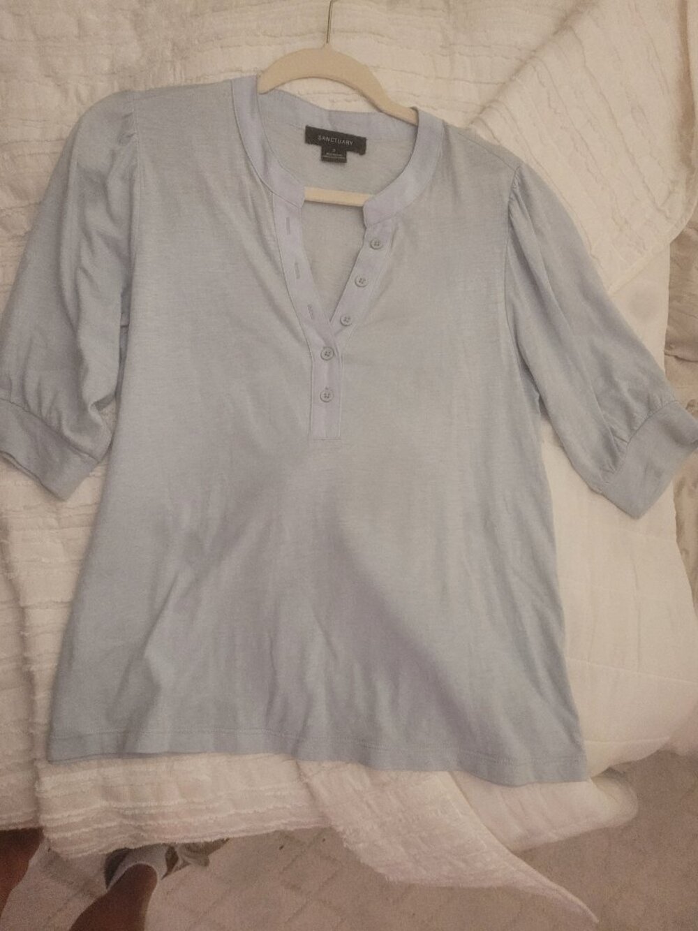 Sanctuary tee/blouse